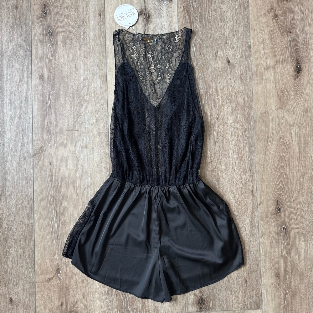 NWT XENIA BOUTIQUE Sexy Black Lace Romper Women's Extra Small - Picture 8 of 16
